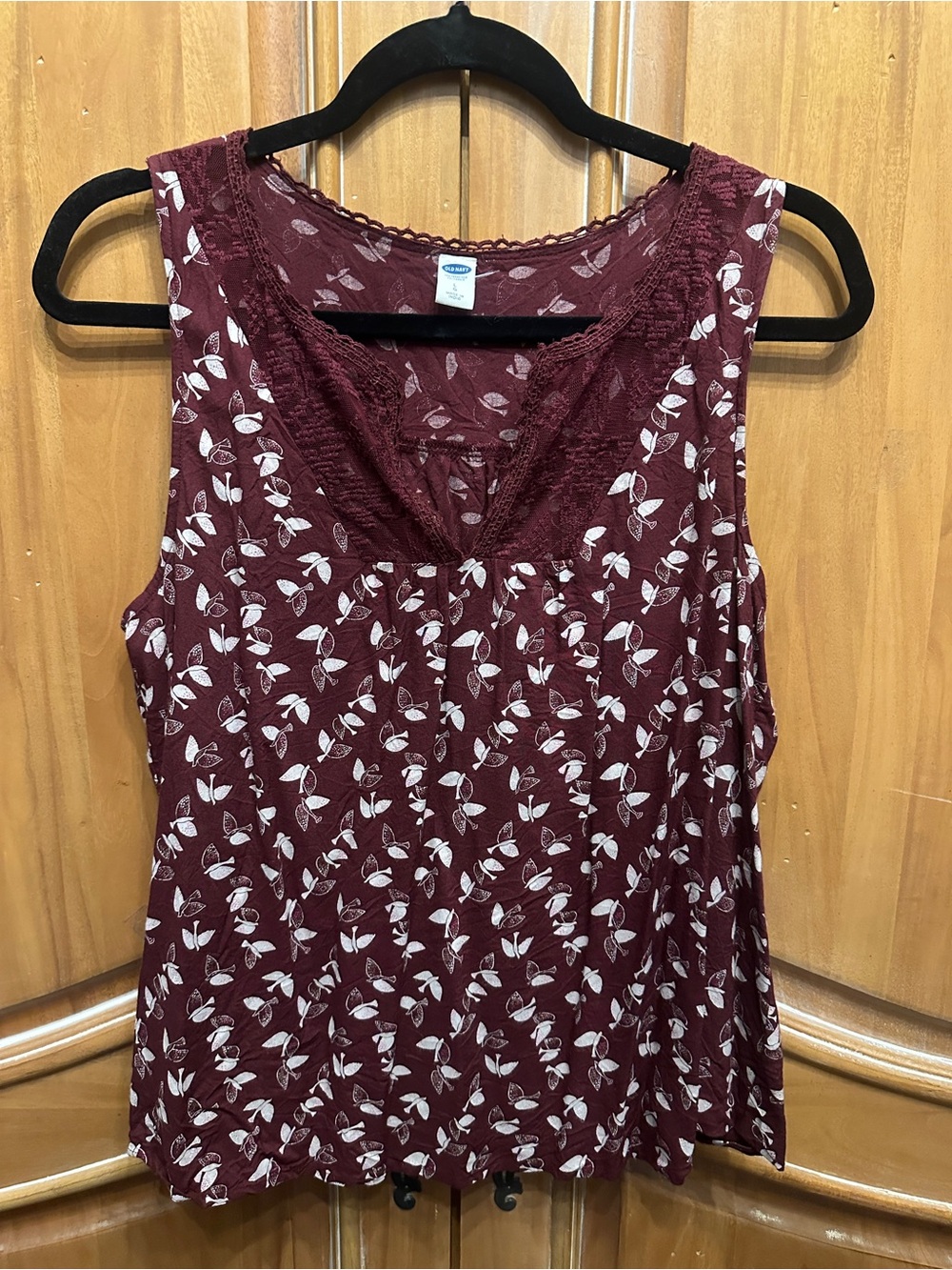 Old Navy Burgundy Floral Lace-Trim Tank Top
